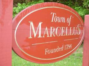 gallery_0003_gallery_sign